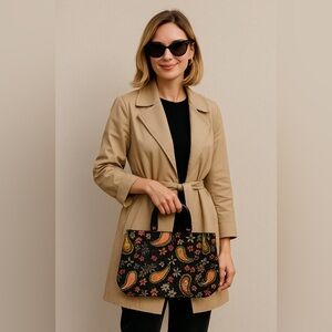 NWOT Clutch~Super Cute Black and Green  with Paisley Print